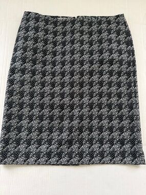 Talbots Black, White and Blue Pattern Pencil Skirt